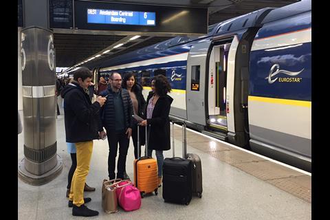 Conveying invited guests and travel industry representatives, the 08.31 ran non-stop to Brussels Midi in 106 min.